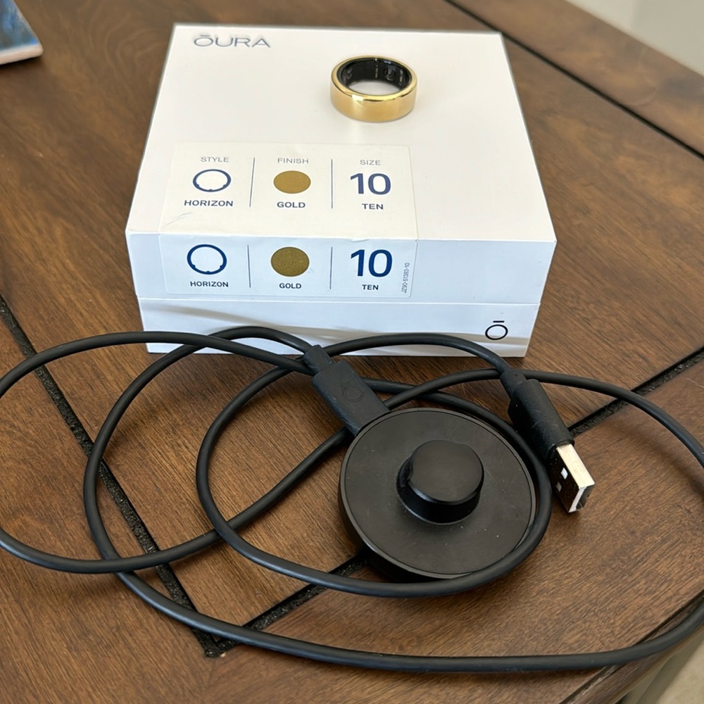 Oura Size 10 Gold Horizon Ring with Box and Charger Gen 3